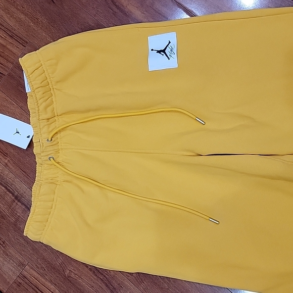 NWT Men's Jordan sweatpants - Picture 2 of 12